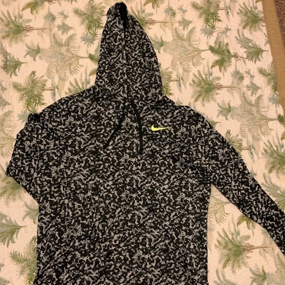 Nike Other - men’s nike hoodie